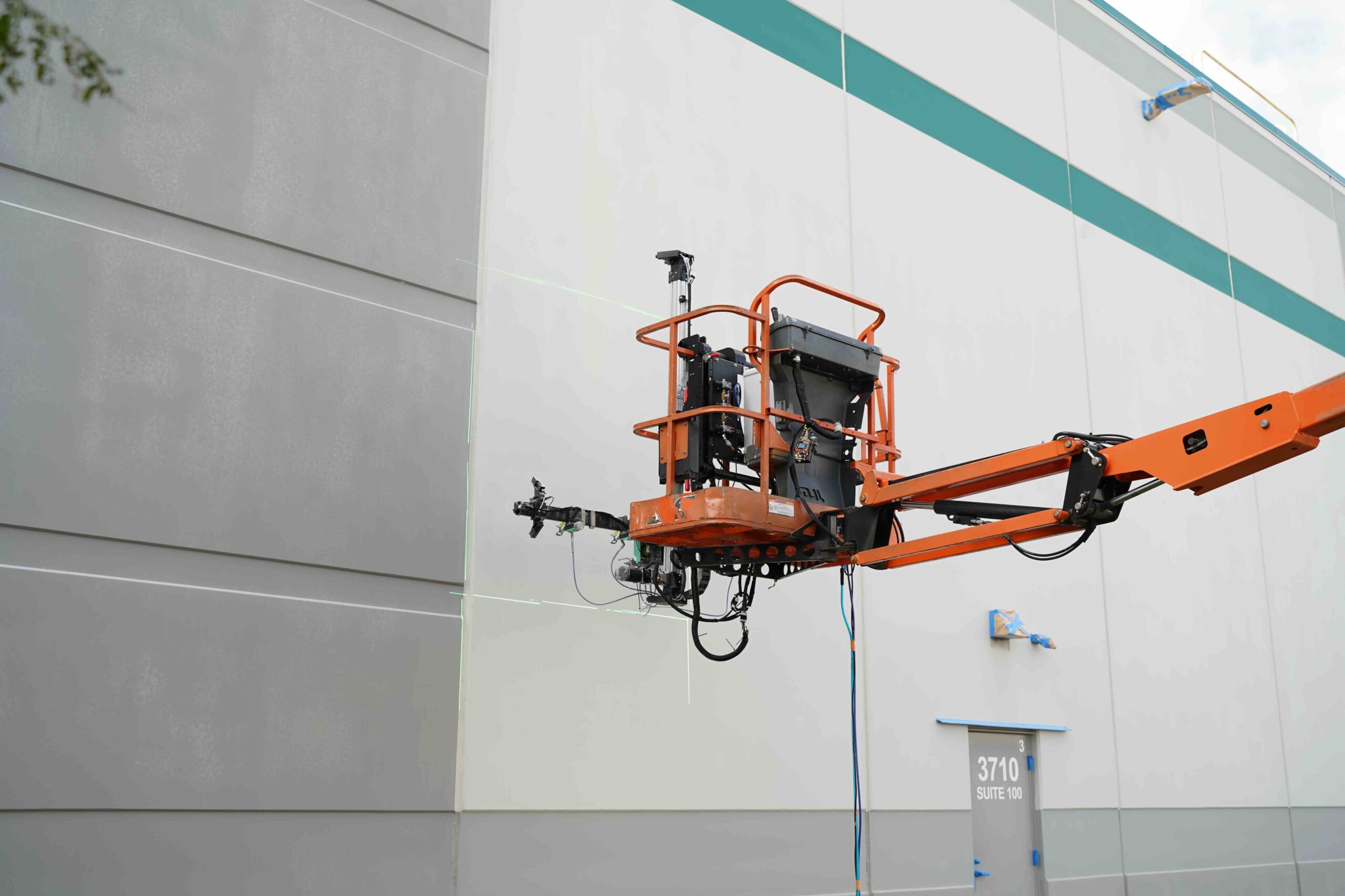 PaintJet construit de gros robots industriels pour les gros travaux de peinture industrielle