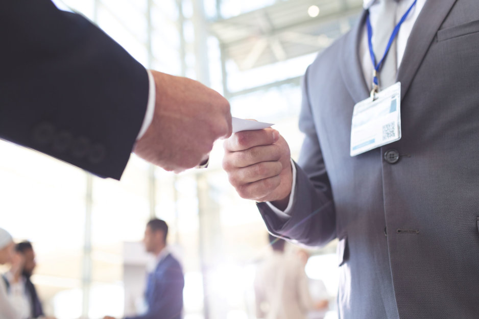 Les avantages des cartes de visite personnalisées pour le succès de votre marque