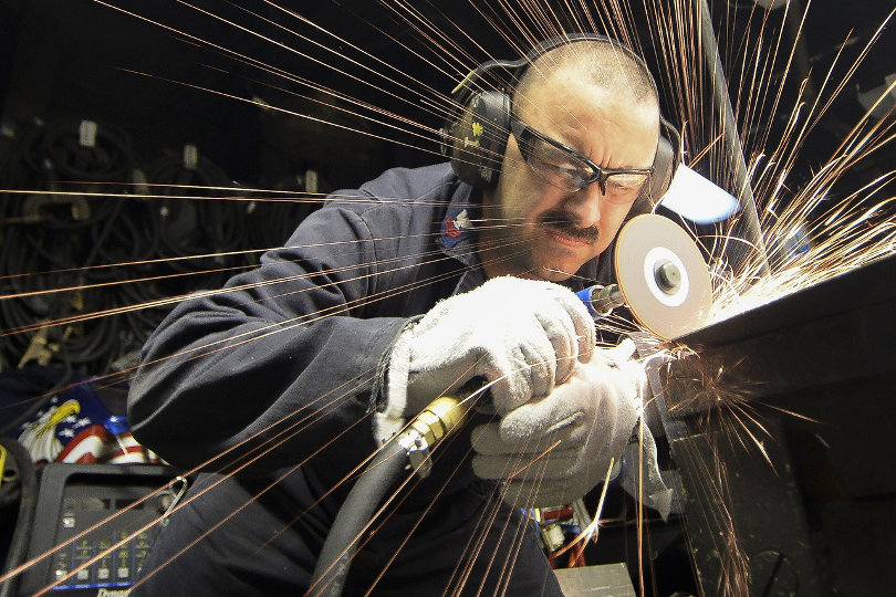Ouvrier du bâtiment au travail