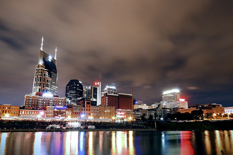 Paysage urbain de Nashville la nuit