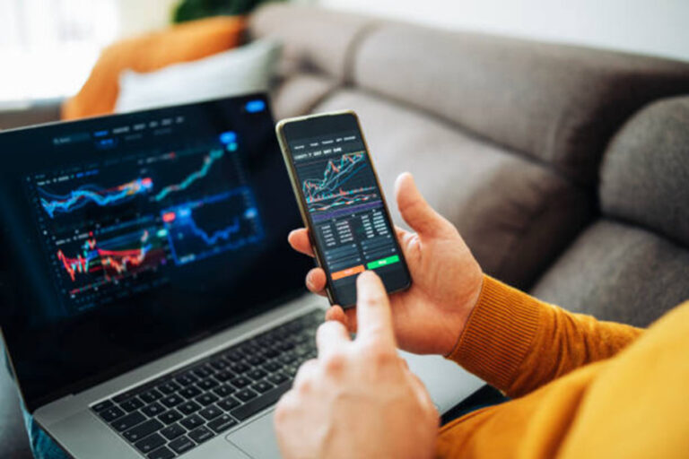 30 blue chips contre plus de 3 700 entreprises