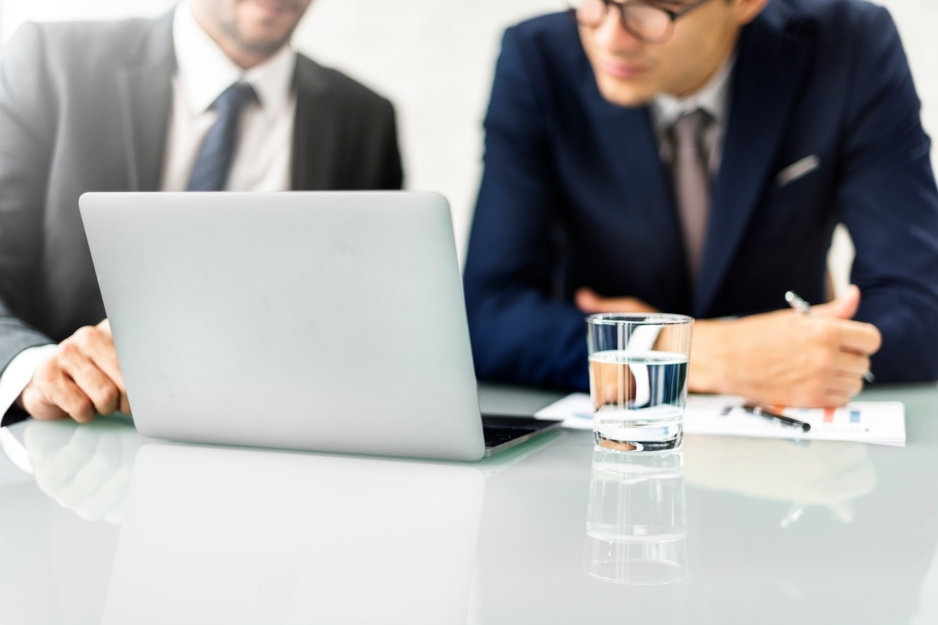 Options d'achat d'un logiciel de gestion de contrats avec fonctionnalités d'IA