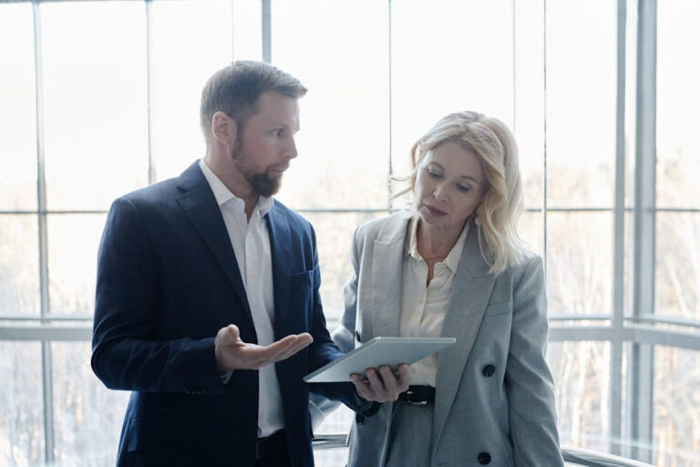 Un regard sur les formations en leadership transformateur de Klemmer