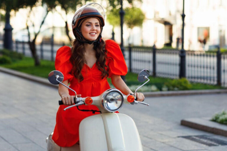 Comment les accessoires et les mises à niveau affectent votre police en Inde