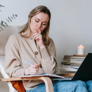 Le guide du solopreneur sur l'intelligence économique