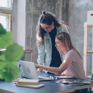Comment démarrer votre entreprise à 10 000 $/mois sans toucher un seul investisseur
