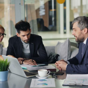 Comment l'automatisation du marketing dans un CRM améliore le retour sur investissement