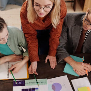 Comment une agence de marketing numérique aide les petites entreprises à être compétitives en 2026