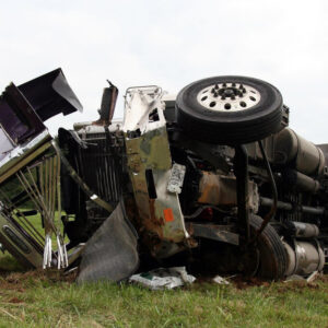 Pourquoi les avocats spécialisés dans les accidents de camion se concentrent sur la responsabilité, la faute et les dommages