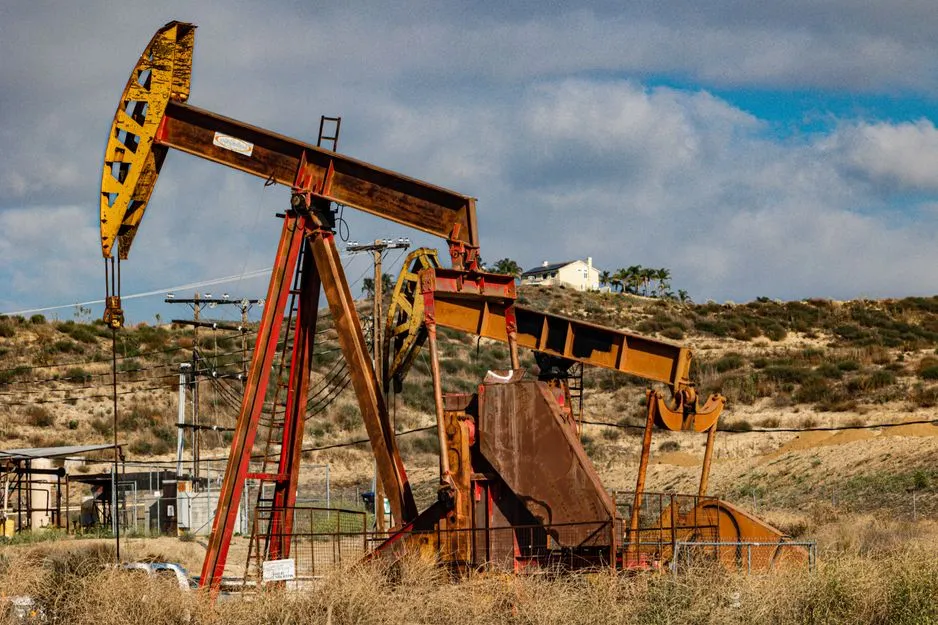 Champ de pétrole et de gaz