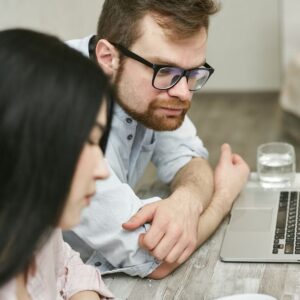 Comment combiner un plan de dotation avec des types d'investissement agressifs pour créer un portefeuille équilibré