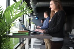 Comment l'IA aide les entrepreneurs à fournir un support client au niveau de l'entreprise