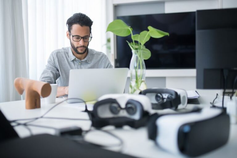 La technologie de votre lieu de travail suit-elle l’évolution du travail ?