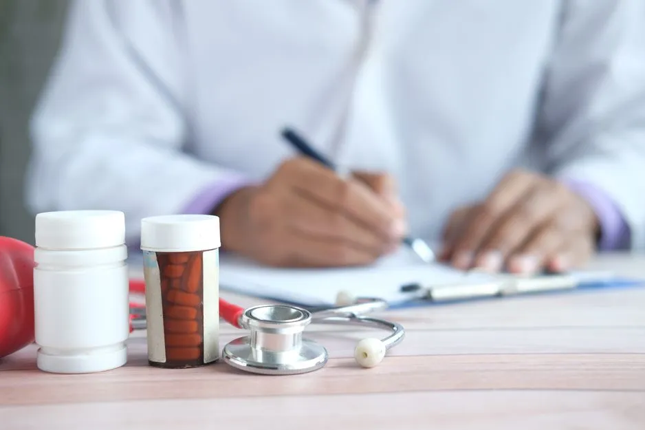 La préparation médicamenteuse résout la pénurie de médicaments