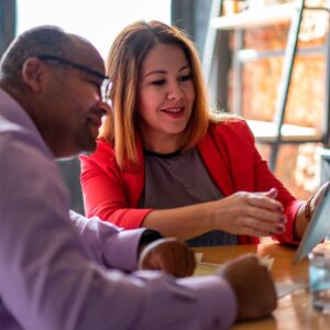Marketing de référence vs marketing traditionnel : ce que les conseillers financiers se trompent