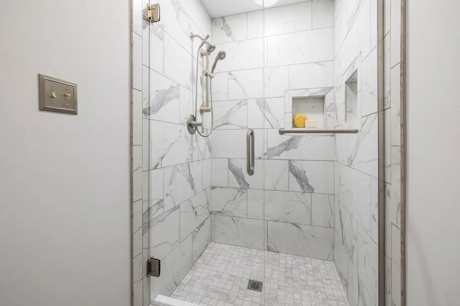 Douches de salle de bains