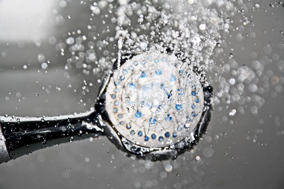 Réparation de douche de salle de bain : guide des outils essentiels pour les propriétaires