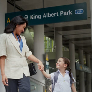 Amberwood at Holland est proche de la station MRT King Albert Park