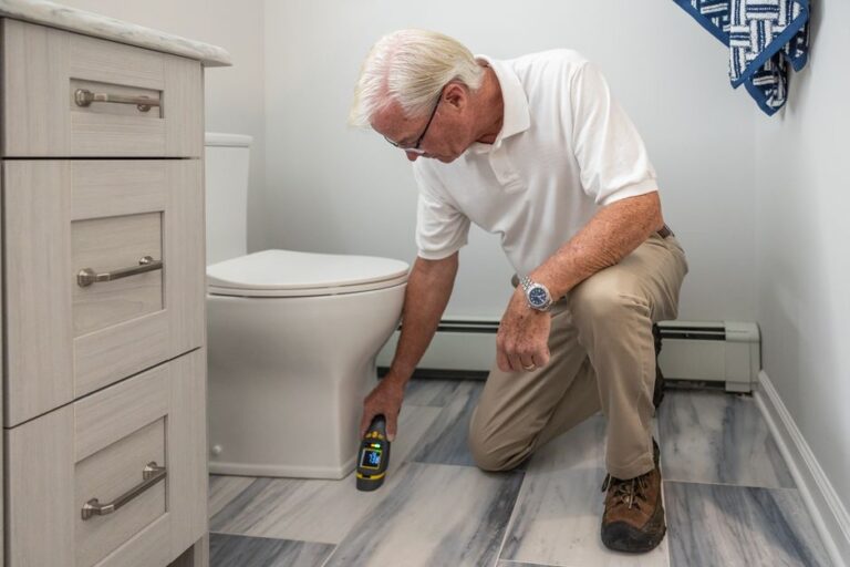 Pourquoi les propriétaires font confiance aux plombiers de réparation de toilettes locaux pour les réparations d’urgence